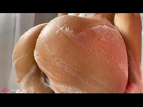 ❤️ Brunette Anapiga Pussy kwa Pussy kwa Vibrator hadi Orgasm kali katika Shower ❤️❌  ❌
